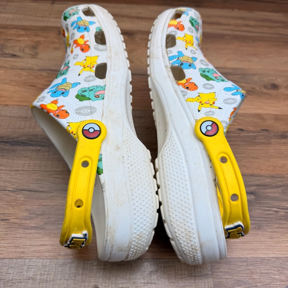 Crocs Pokémon 2 Classic Clog size WO’s 11 M 9 Limited Edition Pikachu - Picture 5 of 8